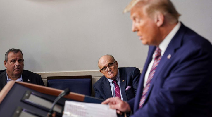 More Republicans are losing patience with Trump's legal absurdities