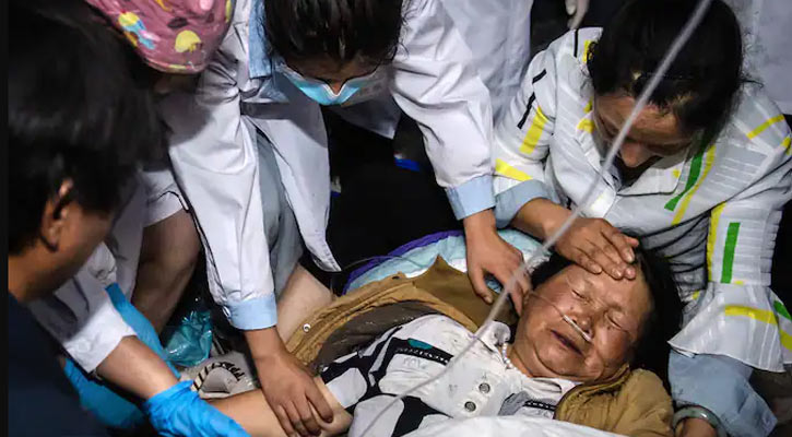 3 dead as 7.4-magnitude quake jolts southwest China 
