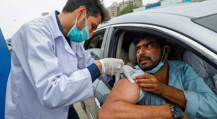 Pakistan’s daily tally of COVID-19 cases jumps past 5,000