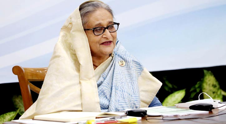 PM declares prize money for women footballers