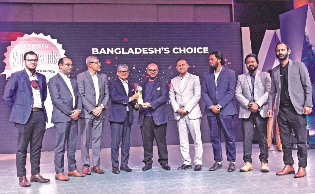 Bashundhara Group wins Superbrands awards for 4 products