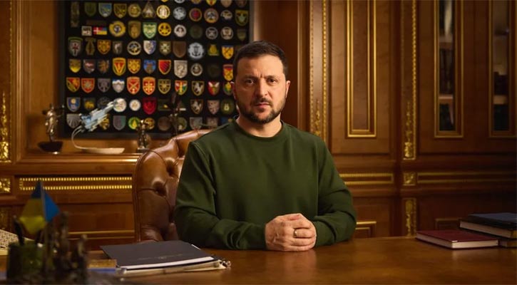Zelensky vows more Ukraine-made weapons in new year speech 