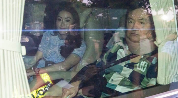 Former Thai PM Thaksin Shinawatra released on parole