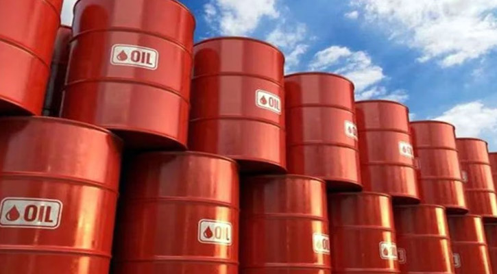 Oil prices climb amid US stocks decline, Middle East conflict