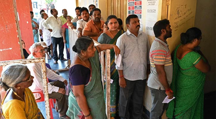 4th phase Lok Sabha vote begins: Modi eyes big win