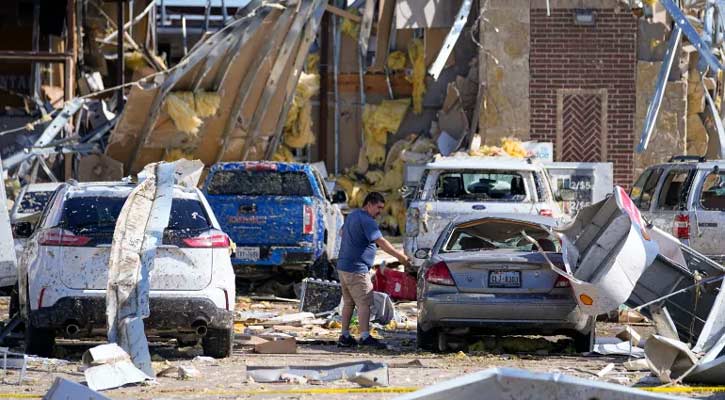 Death toll rises to 21 after storms sweep across several US states