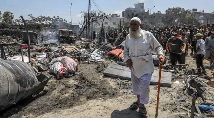 90 killed in Israeli strike targeting military chief