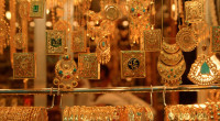 Gold prices drop