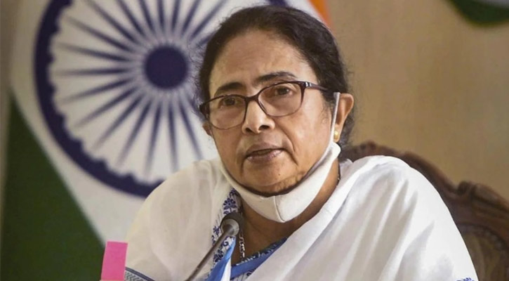দলের প্রতিষ্ঠা দিবসে যুক্তরাষ্ট্রীয় পরিকাঠামো বাঁচানোর আহ্বান মমতার