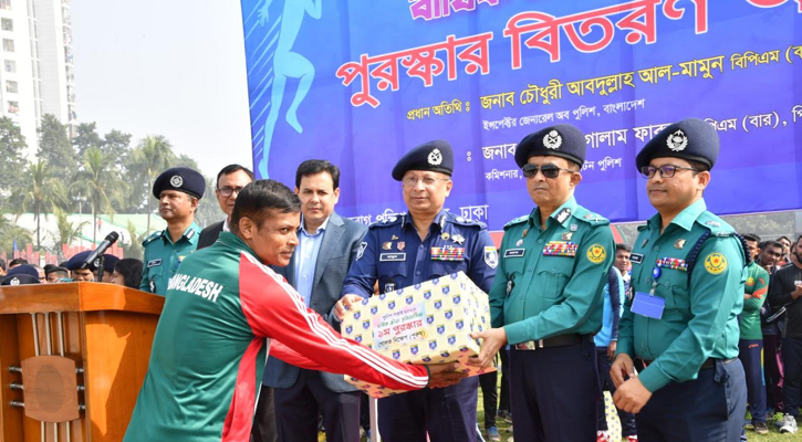 ক্রীড়াক্ষেত্রেও অনেক এগিয়েছে পুলিশ: আইজিপি