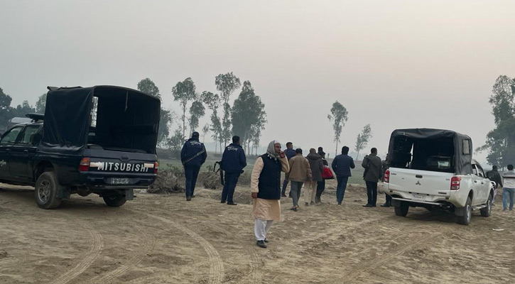 নদী খননে ঝুঁকিতে আশ্রয়ণ প্রকল্প, ঠিকাদারী কোম্পানীকে জরিমানা