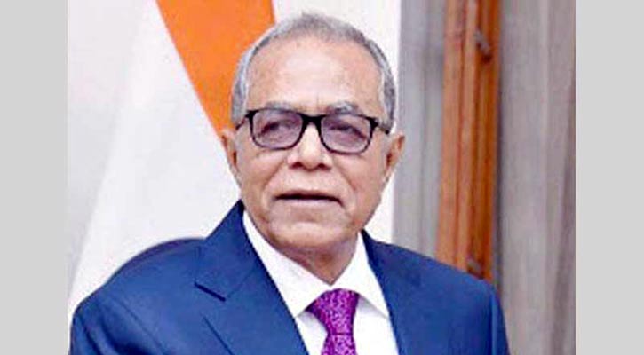 রাজনীতির ঊর্ধ্বে থেকে পেশাগত দায়িত্ব পালন করুন: রাষ্ট্রপতি 