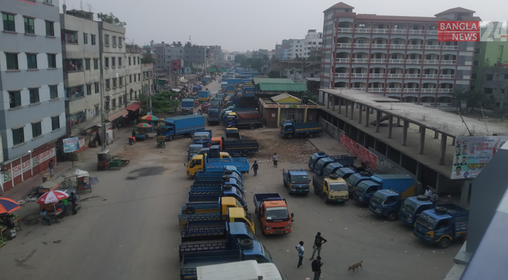 উন্নয়নের ছোঁয়া লাগা কালশীমোড়ে কেন অবৈধ ট্রাকস্ট্যান্ড?