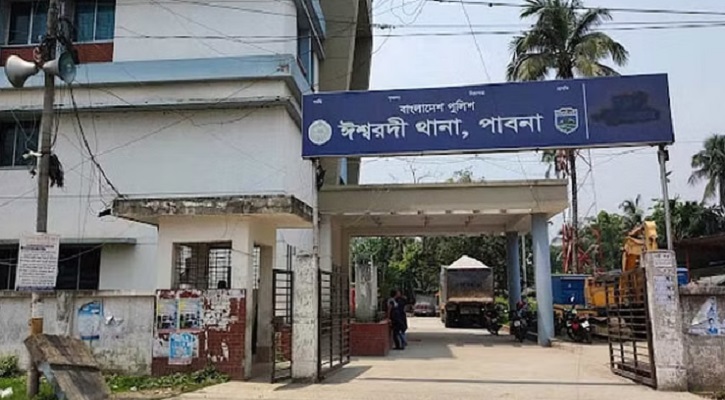 শয়ন কক্ষে মিলল বৃদ্ধার মরদেহ, ৩ প্রতিবেশী আটক