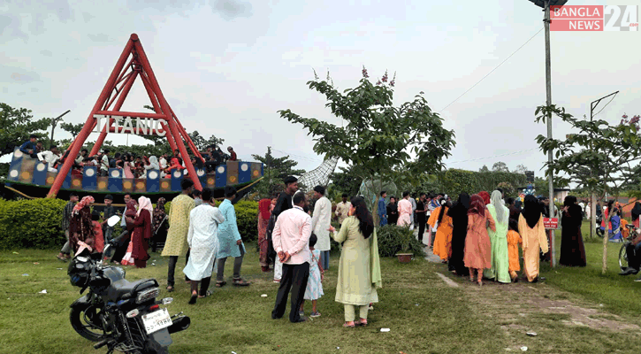 সৈয়দপুরে বিনোদন পার্কে দর্শনার্থীদের উপচে পড়া ভিড়