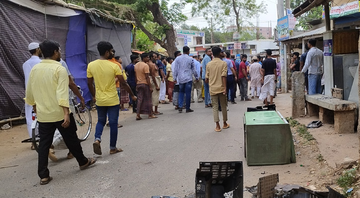 সাভারে এলাকাবাসীর সঙ্গে বিশ্ববিদ্যালয় শিক্ষার্থীদের সংঘর্ষ 