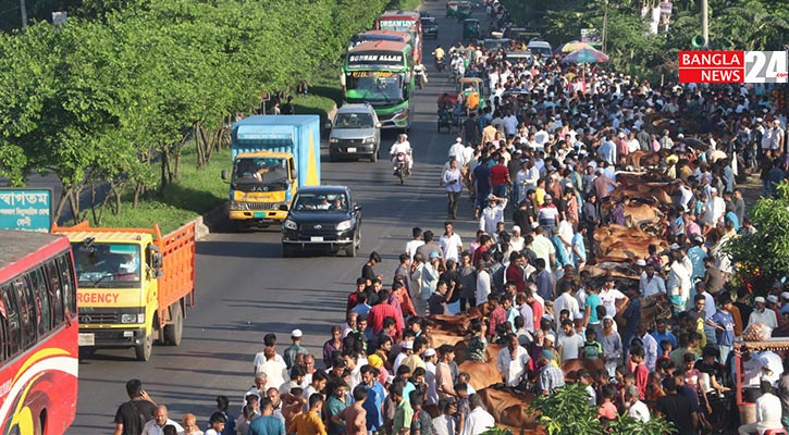 ইজারার শর্ত ভঙ্গ করে মহাসড়কে পশুর হাট