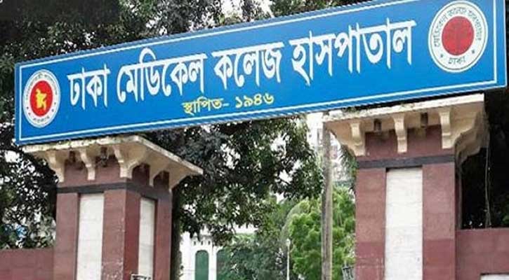 দয়াগঞ্জে বাসের ধাক্কায় একই পরিবারের তিনজন আহত