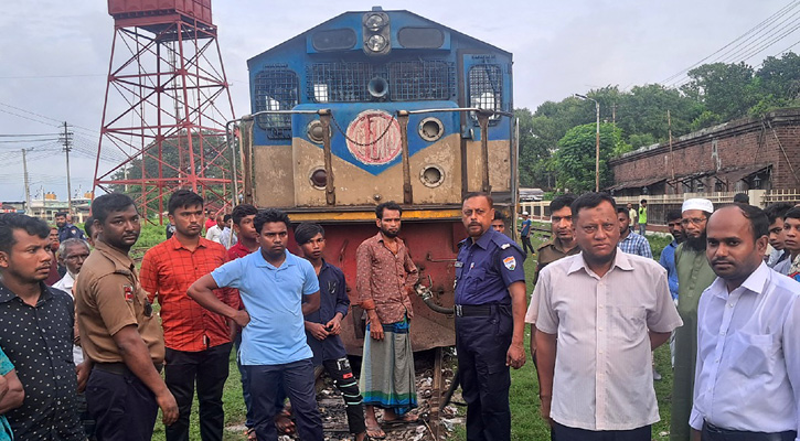 ইঞ্জিনের গরম পানিতে ঝলসে গেল ট্রেনচালকের শরীর