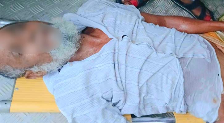 বাসের ধাক্কায় প্রাণ গেল ভ্যানচালকের