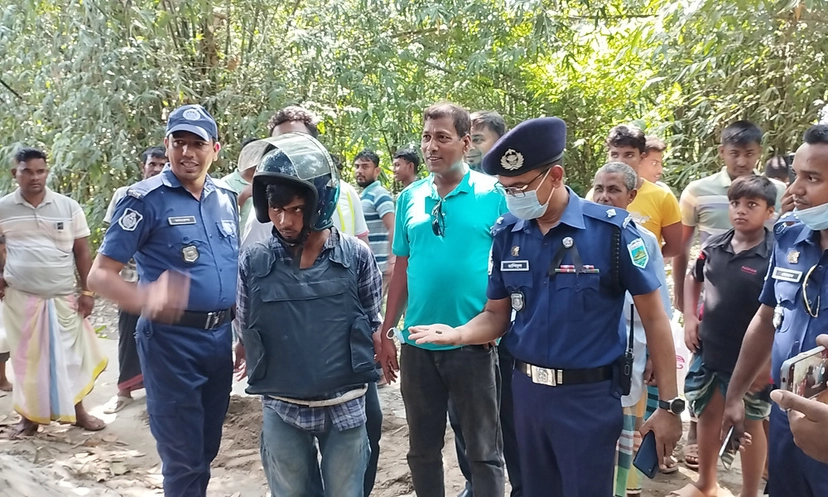 নিহতের ফোন ব্যবহার করে ধরা পড়লেন খুনি