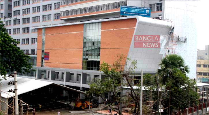 রাজধানীতে রাস্তা খুঁড়ে কাজ করার সময় ৫ শ্রমিক দগ্ধ
