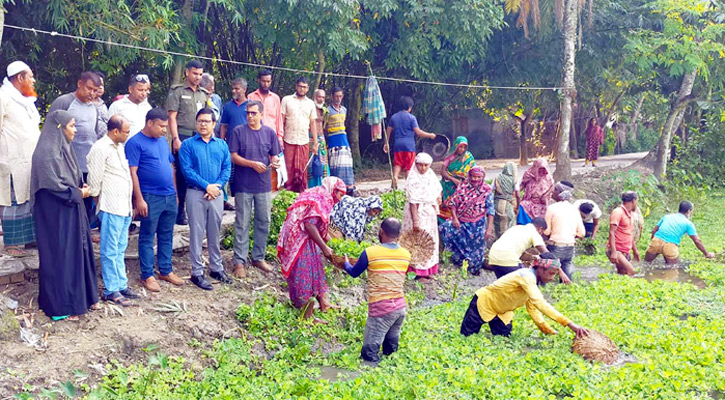 প্রাণ ফিরে পাচ্ছে পাইকগাছার সরল খাঁ দীঘি