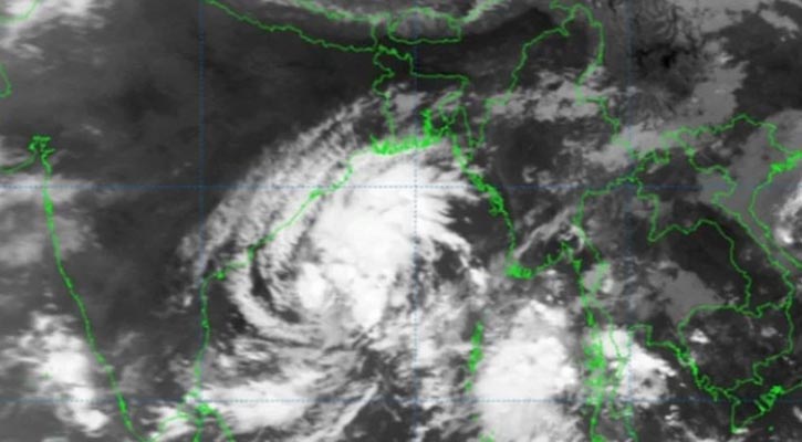 ঘূর্ণিঝড় হামুন: সাগর বিক্ষুব্ধ, বন্দরে চার নম্বর সংকেত