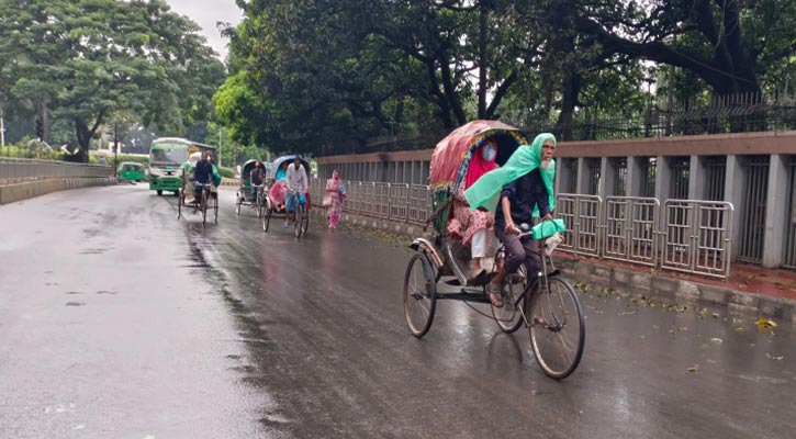 ‘মিধিলি’র প্রভাবে রাজধানীতে বৃষ্টি