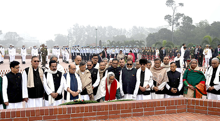 শেখ হাসিনার নেতৃত্বে জাতীয় স্মৃতিসৌধে শ্রদ্ধা জানাল নতুন মন্ত্রিসভা 