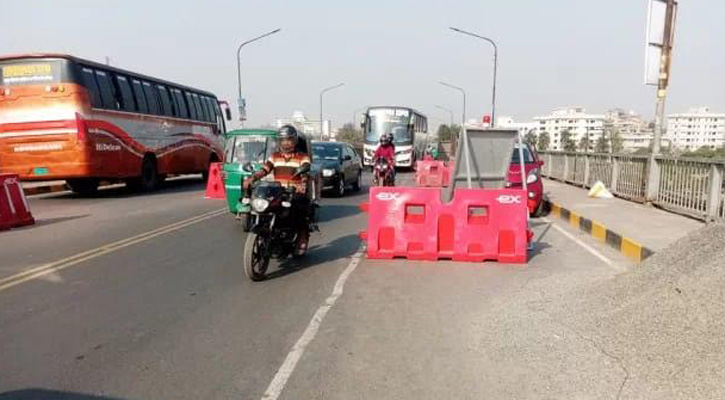 পোস্তগোলা সেতু দিয়ে যান চলাচল শুরু