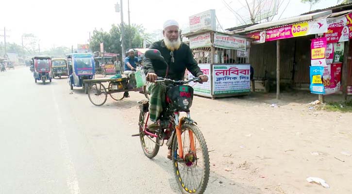 রাজ্জাকের চমক, সাইকেল হলো মোটরসাইকেল