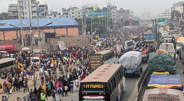 বাসস্ট্যান্ডে যাত্রী আর যাত্রী, যানবাহনের সংকট