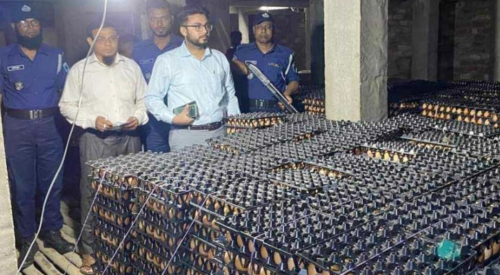 বগুড়ায় কোল্ড স্টোরেজে দুই লক্ষাধিক ডিম