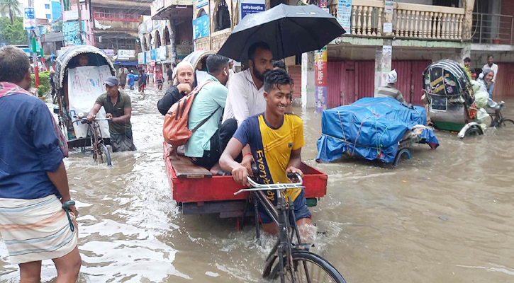 রিমালের প্রভাবে বৃষ্টিপাত, চট্টগ্রাম নগরে জলাবদ্ধতা