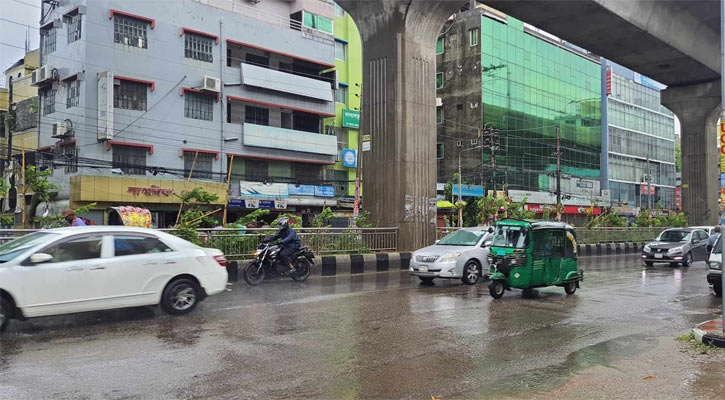 বৃষ্টির দিনে গাড়ি চালানোর সতর্কতা