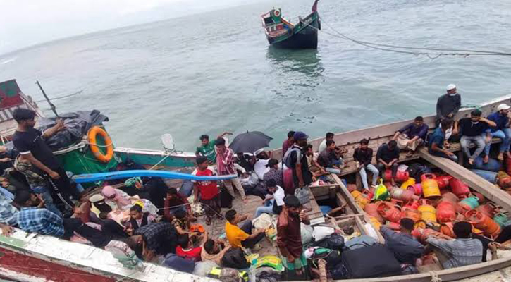 বাংলাদেশি ট্রলারে মিয়ানমার থেকে গুলিবর্ষণ