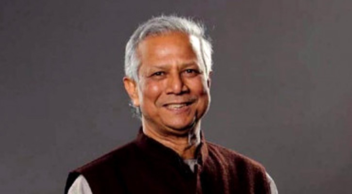 বিমানবন্দরে ড. ইউনূসকে উষ্ণ অভ্যর্থনা