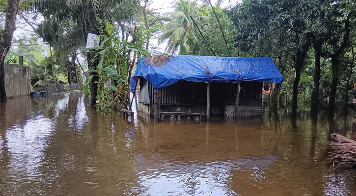 বরিশালে জন্মাষ্টমীর র‍্যালির অর্থ যাবে বন্যার্তদের সহায়তায় 