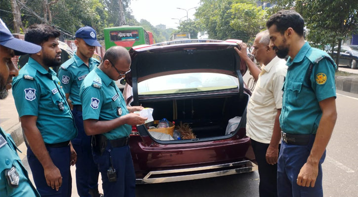 রাজধানীতে ট্রাফিক আইন ভঙ্গে মামলা ৮৭০, জরিমানা ৩৬ লাখ