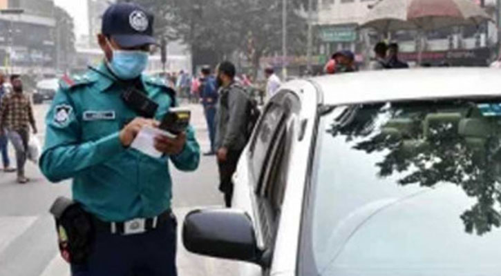 রাজধানীতে ট্রাফিক আইন লঙ্ঘনে ১৩১১ মামলা