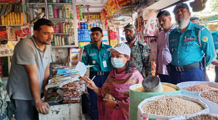 চসিকের অভিযানে ১৩ দোকানিকে জরিমানা