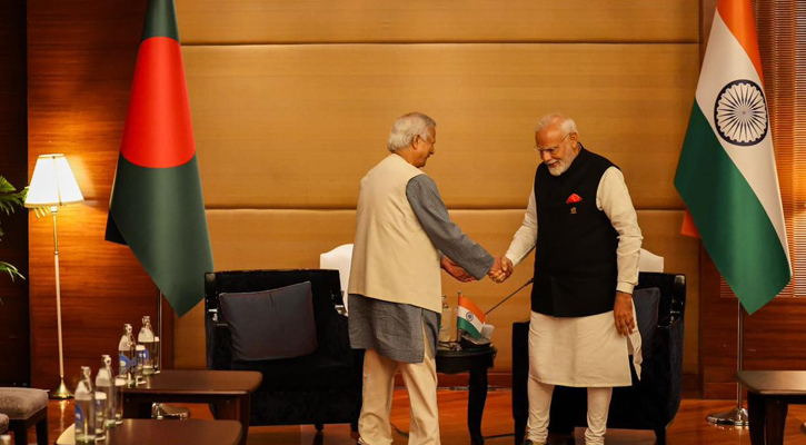 ছবিতে অধ্যাপক ইউনূস-নরেন্দ্র মোদীর আধা ঘণ্টার ‘ফলপ্রসূ’ বৈঠক