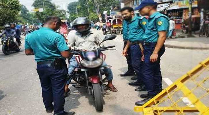 ট্রাফিক আইন লঙ্ঘনে ডিএমপির ১৬২০ মামলা