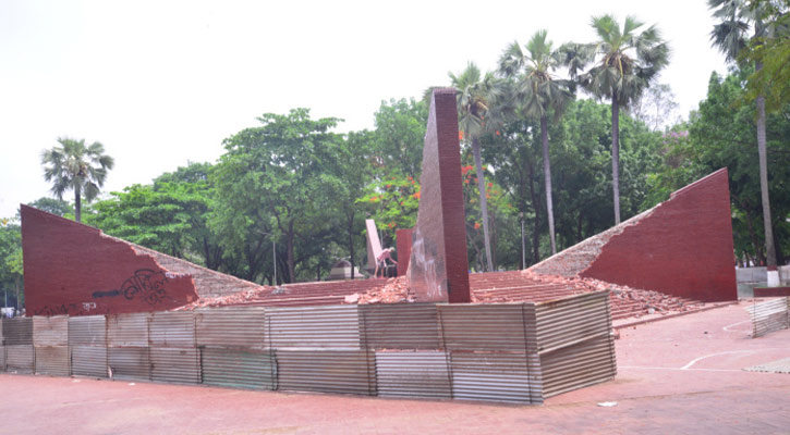 শহীদ বুদ্ধিজীবী স্মৃতিসৌধে ‘ভাঙচুর’ নয়, যা জানা গেল