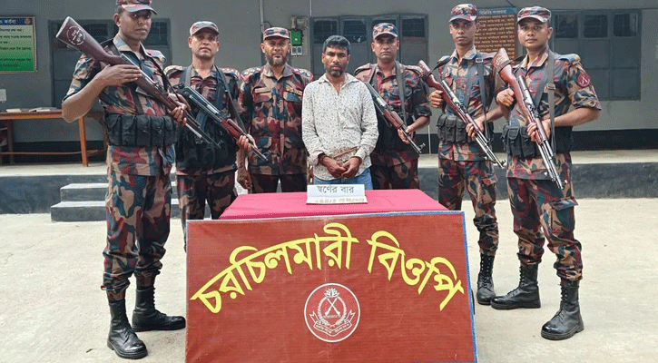 কুষ্টিয়ায় প্রায় দেড় কেজি স্বর্ণসহ আটক ১