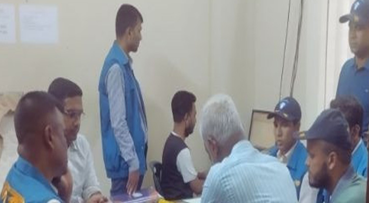 ৫০ কোটি টাকার ঘুষ লেনদেনের অভিযোগে সিলেট বিআরটিএ অফিসে দুদকের অভিযান