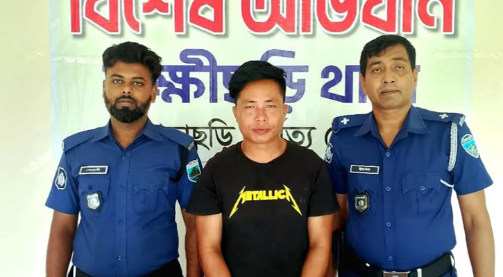 লক্ষ্মীছড়িতে অস্ত্রসহ ইউপিডিএফ সদস্য আটক