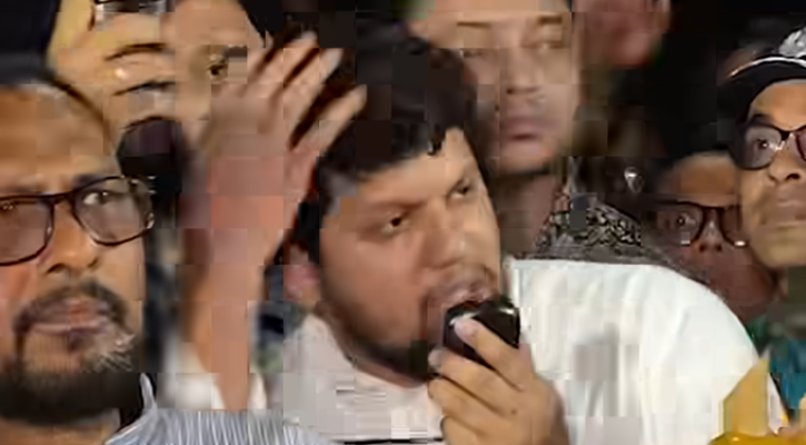 উপদেষ্টার মাথায় বোতল নিক্ষেপ, যা বললেন হাসনাত-সারজিস