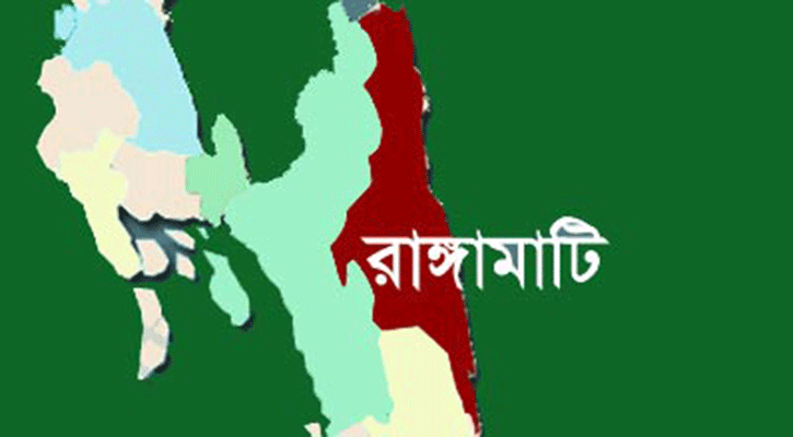 বাঘাইছড়িতে গাছবোঝাই ট্রাক্টর উল্টে ৩ শ্রমিক নিহত